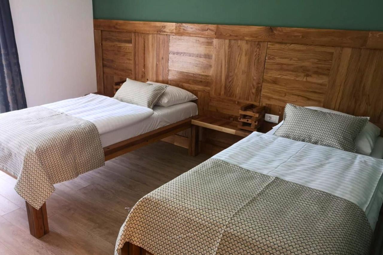 Гостевой дом House Mrzlin Grad Кореница Экстерьер фото